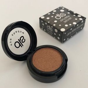 Dirty Little Secret Eyeshadow (Bikini)